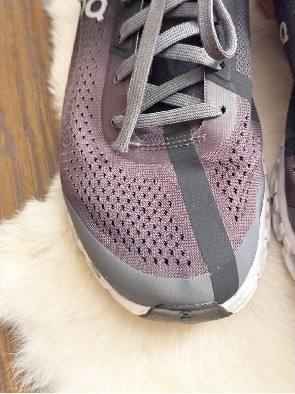 On Cloudflow women size 9W - Picture 4 of 9